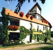 http://www.hotelgarni-amdeutschenweintor.de/images/Garni/Garni49.jpg
